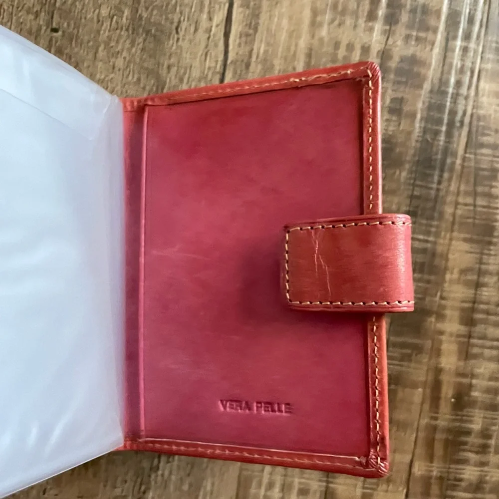 Dallaiti Italy vtg. Italian Leather business credit card holder Red Vera Pelle